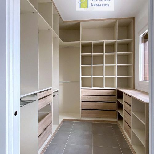 VESTIDOR 31