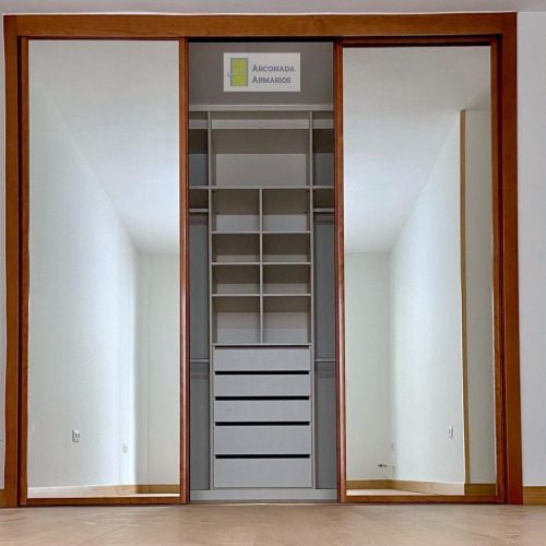 VESTIDOR 27D