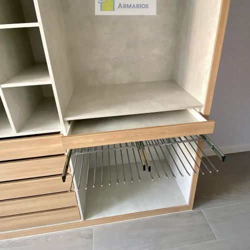 VESTIDOR 32D