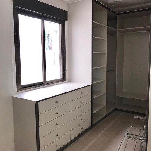 VESTIDOR 12B